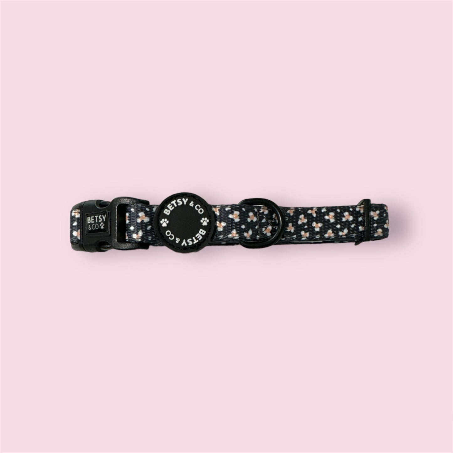 Black Daisy Collar